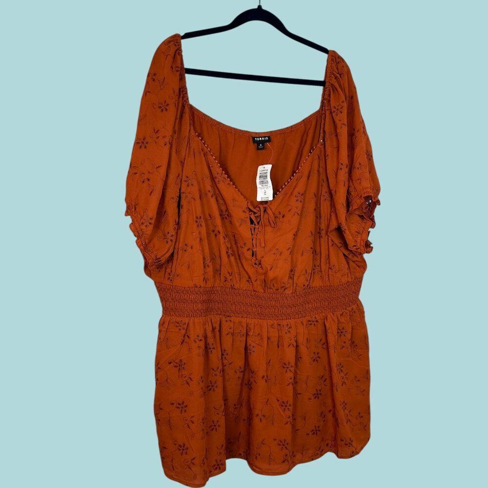 Torrid Georgette Eyelet Smoked Waist Puff Sleeve Cinnamon Brown Size 4 (26) NEW - Picture 2 of 8